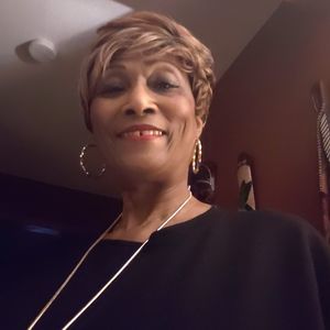 Meet your Posher, Lydia lottie